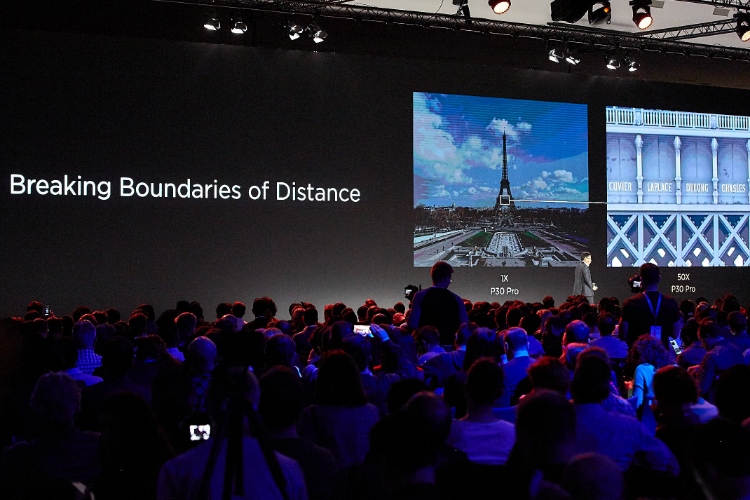 Huawei pitches P30 with sharp focus on images
