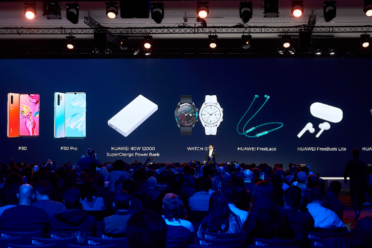 Huawei pitches P30 with sharp focus on images