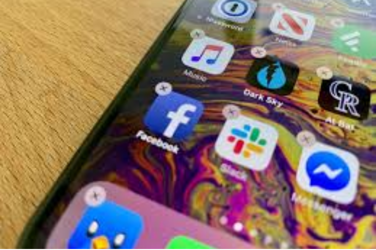 Facebook still tracks you after you deactivate account