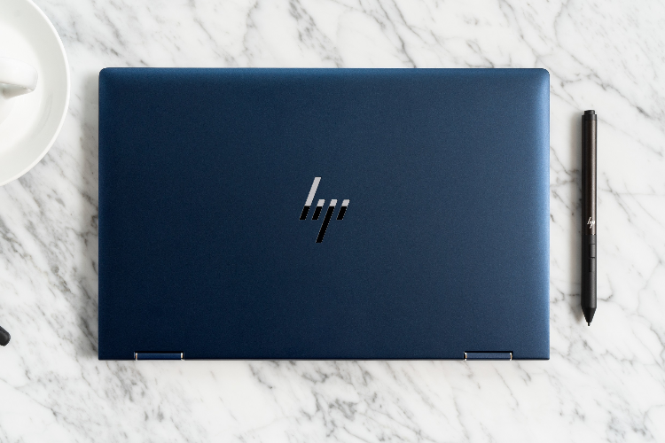 The HP Elite Dragonfly Officially Launches in the UAE