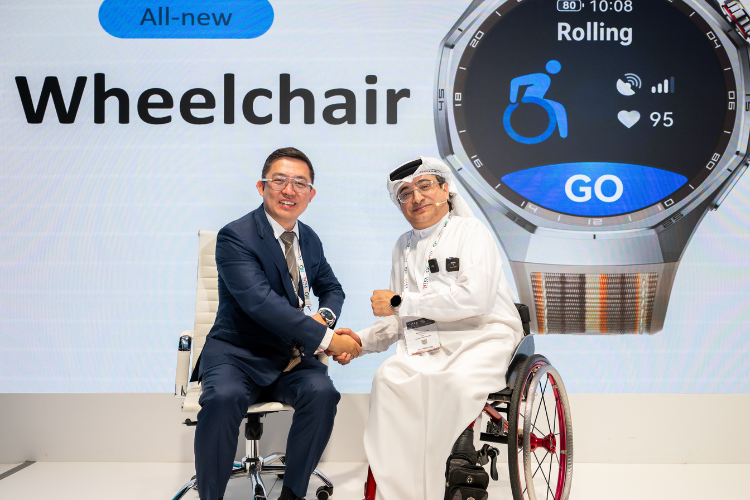 Huawei Unveils Wheelchair Mode for HUAWEI WATCH GT 6 at GITEX 2025